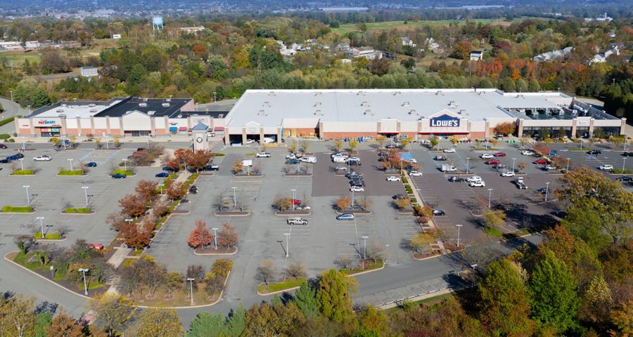 Lowe's-anchored shopping center in Pottstown, PA